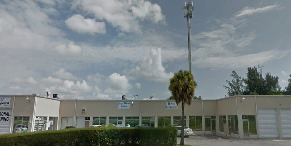 8233 Gator Ln, West Palm Beach, FL en alquiler - Foto del edificio - Imagen 1 de 3