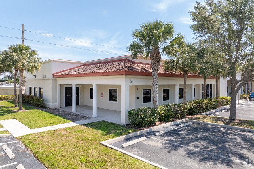 8771 College Pky, Fort Myers, FL en alquiler - Foto del edificio - Imagen 3 de 7