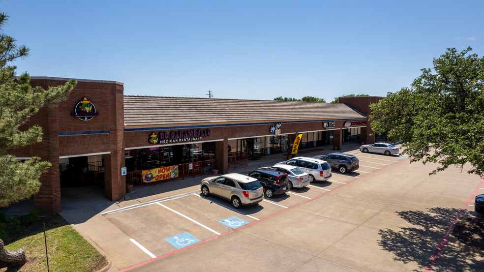 109-189 W Harwood Rd, Hurst, TX en alquiler - Foto del edificio - Imagen 1 de 18