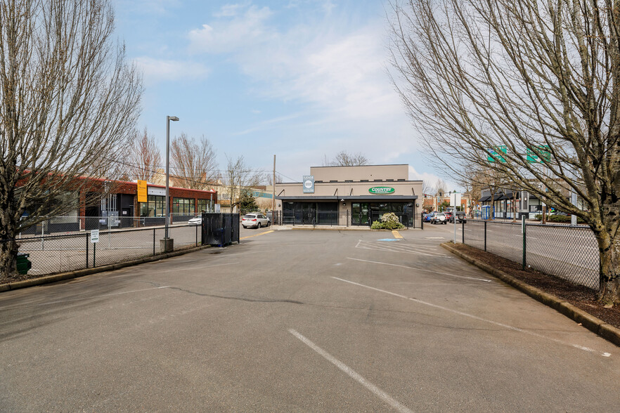 3902 NE Sandy Blvd, Portland, OR en venta - Foto del edificio - Imagen 3 de 20