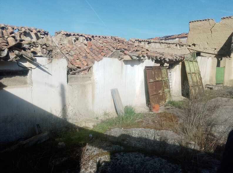 Calle del Corro Amarillo, 1, Mota del Marqués, Valladolid en venta - Foto principal - Imagen 1 de 13