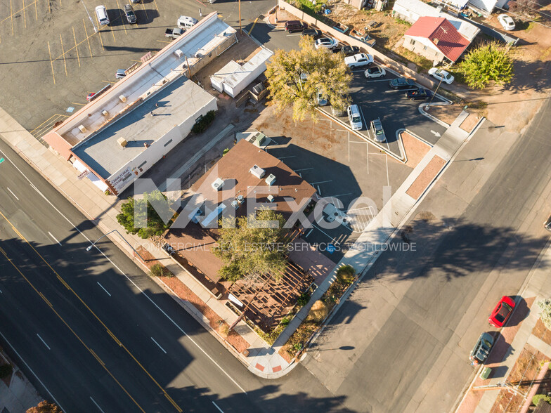 210 S 100 E, Kanab, UT en venta - Vista aérea - Imagen 2 de 41