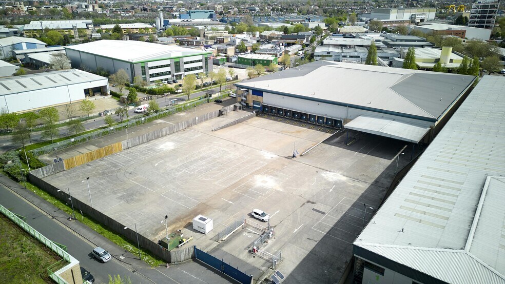 12 Central Way, London en alquiler - Foto del edificio - Imagen 3 de 8