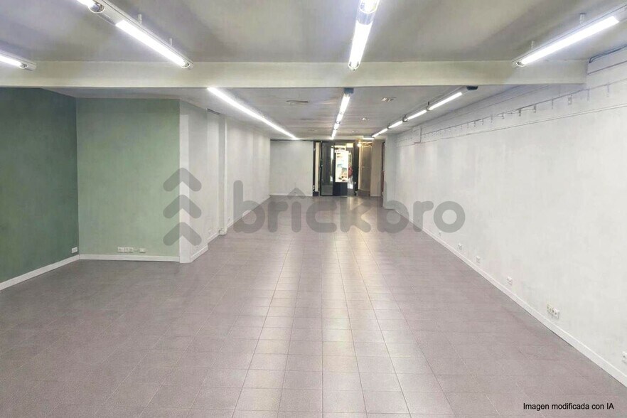 Edificio residencial en Barcelona, Barcelona en venta - Foto del interior - Imagen 3 de 3