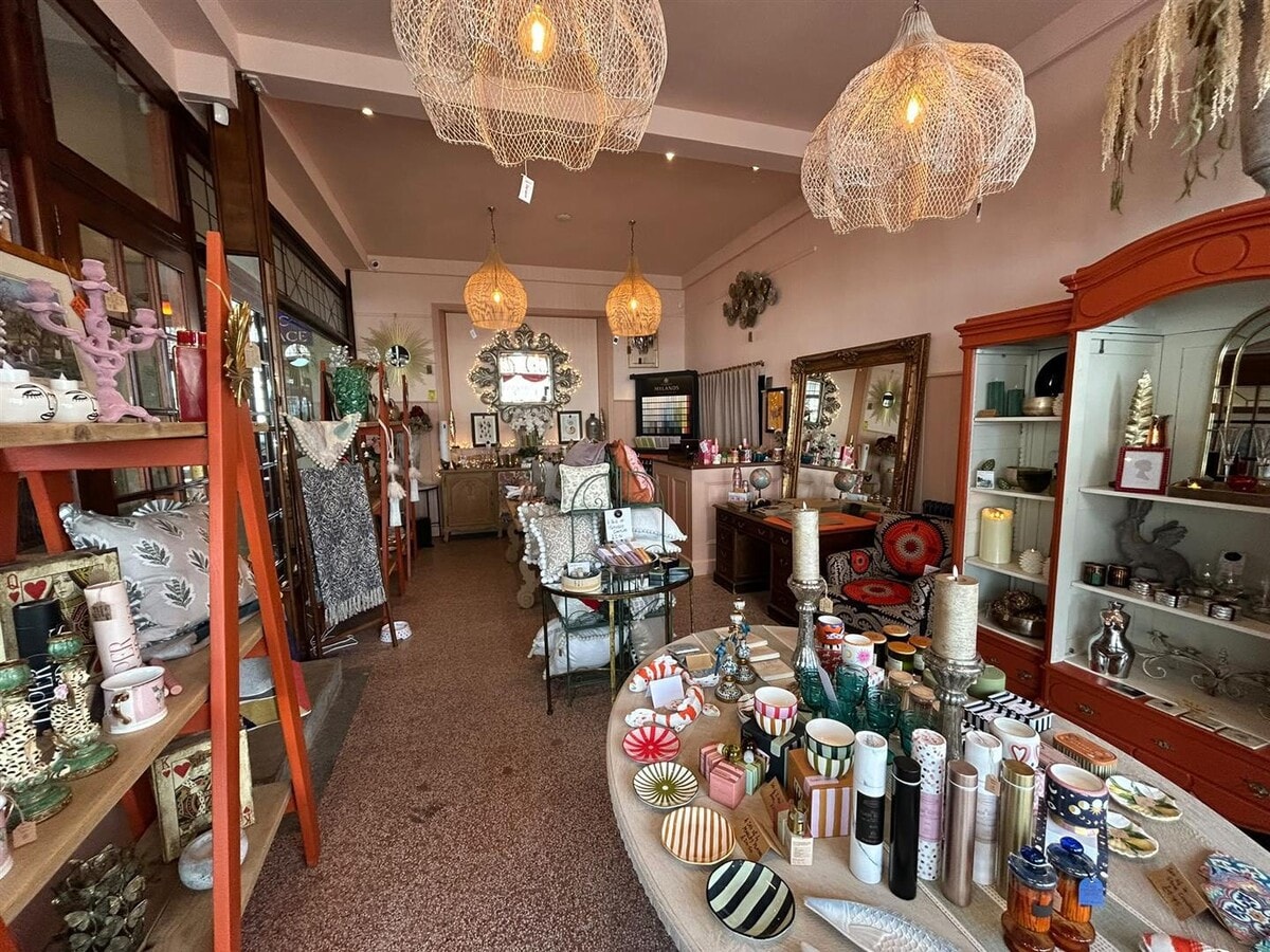 35 South St, Bridport, DOR DT6 3NY - Unidad 35 & 35a -  - Foto del interior - Image 1 of 4