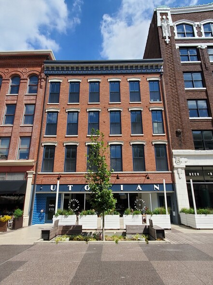 118 W Columbia St, Fort Wayne, IN en alquiler - Foto del edificio - Imagen 1 de 7