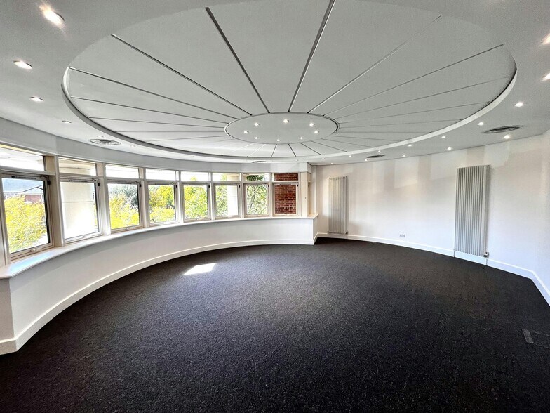 Cams Hl, Fareham en alquiler - Foto del edificio - Imagen 2 de 18