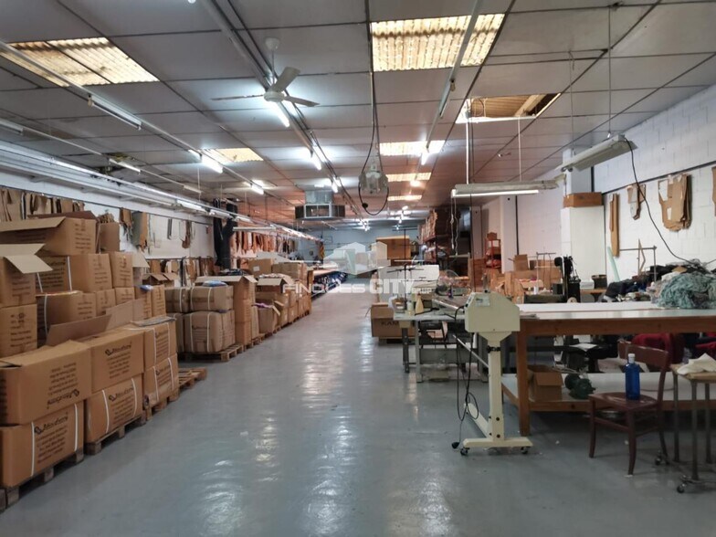 Nave en Pineda de Mar, Barcelona en venta - Foto del interior - Imagen 2 de 13