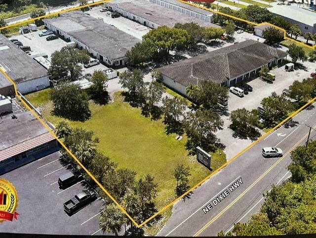 50 NE Dixie Hwy, Stuart, FL en alquiler - Foto del edificio - Imagen 1 de 3