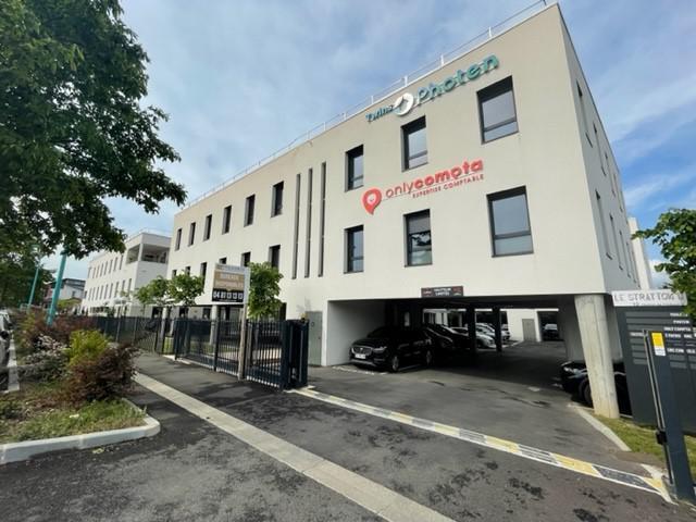 10 Chemin De L'Industrie, Dardilly en alquiler - Foto del edificio - Imagen 1 de 5