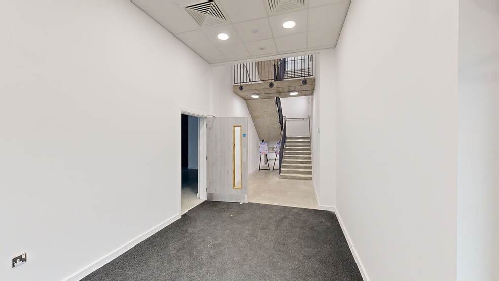 Peterboat Close, London en alquiler - Matterport 3D Scan - Imagen 3 de 22