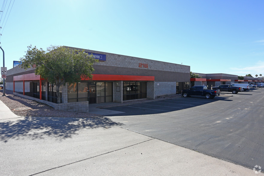 216 S Alma School Rd, Mesa, AZ en alquiler - Foto del edificio - Imagen 3 de 7