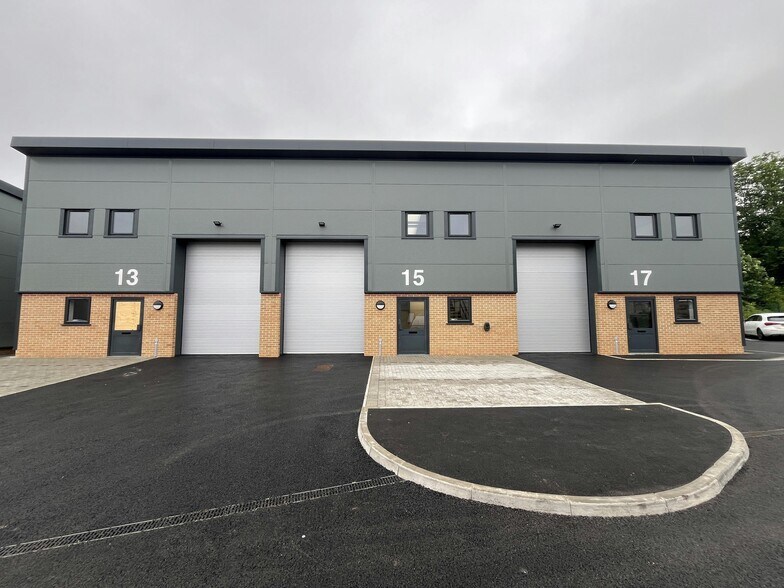 Embankment Way, Ringwood en alquiler - Foto del edificio - Imagen 2 de 16