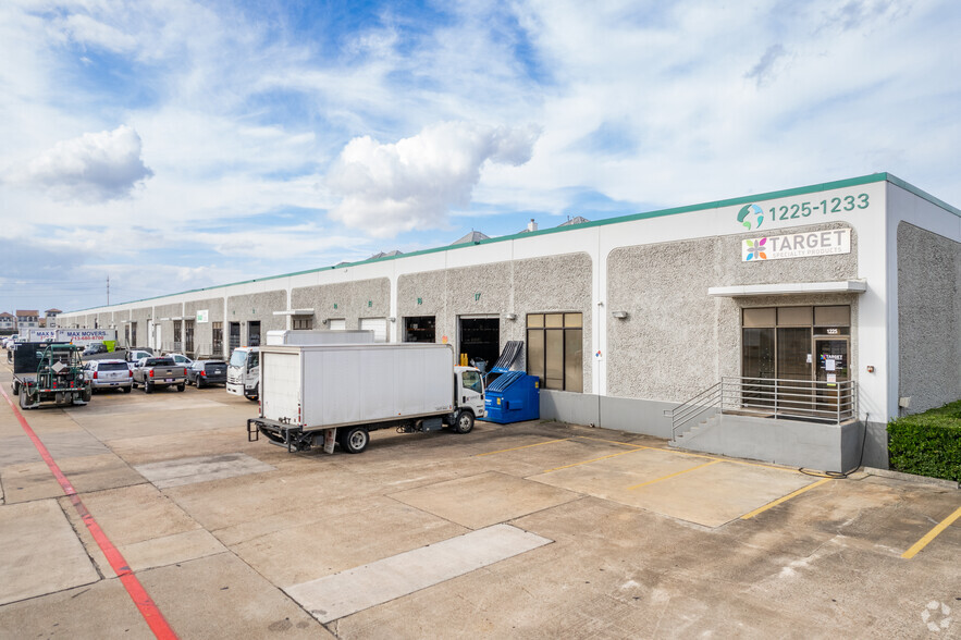 1231 N Post Oak Rd, Houston, TX en alquiler - Foto principal - Imagen 1 de 9