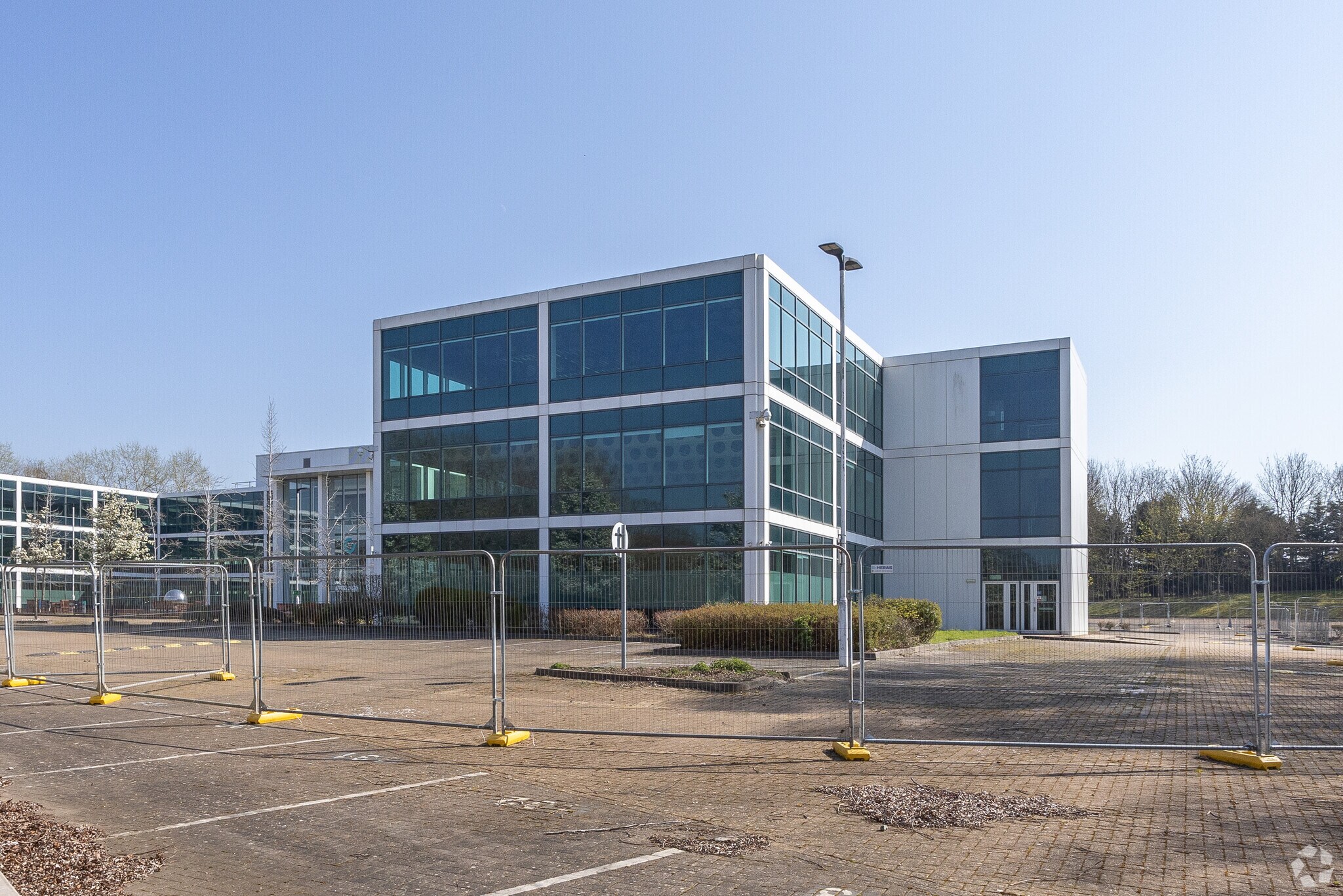 Globe House & Iceni cartera de 2 inmuebles en venta en LoopNet.es Foto principal- Imagen 1 de 3