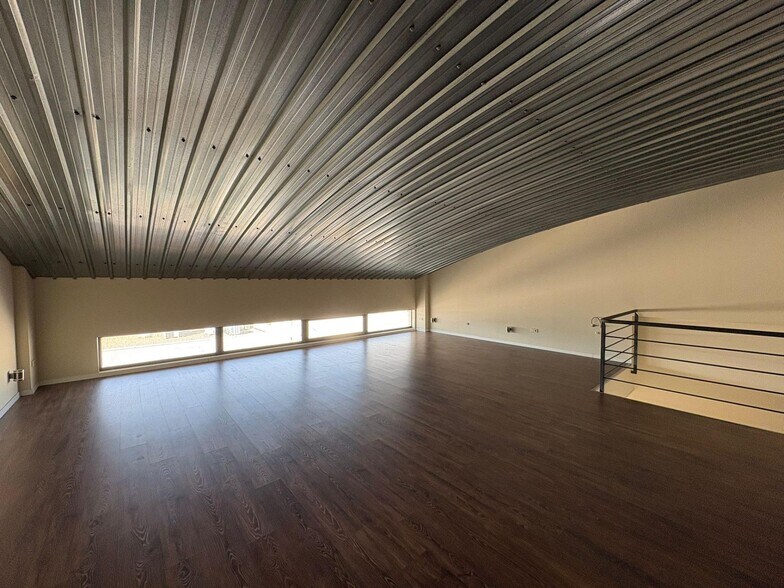 Nave en Alcobendas, Madrid en alquiler - Foto del edificio - Imagen 2 de 2
