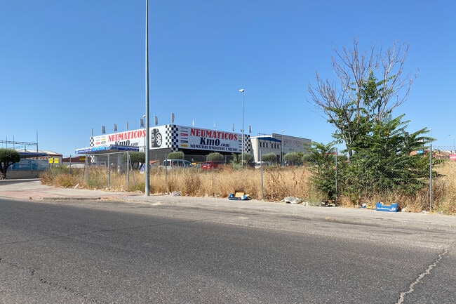 Más detalles de Avenida Cerro del Rubal, 5, Parla - Terreno en venta