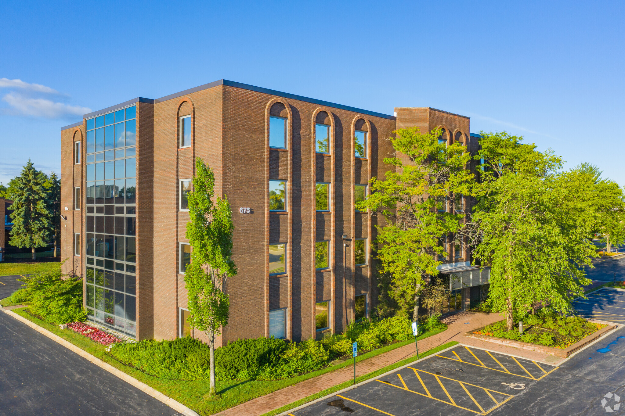 625 N North Ct, Palatine, IL en alquiler Foto del edificio- Imagen 1 de 37