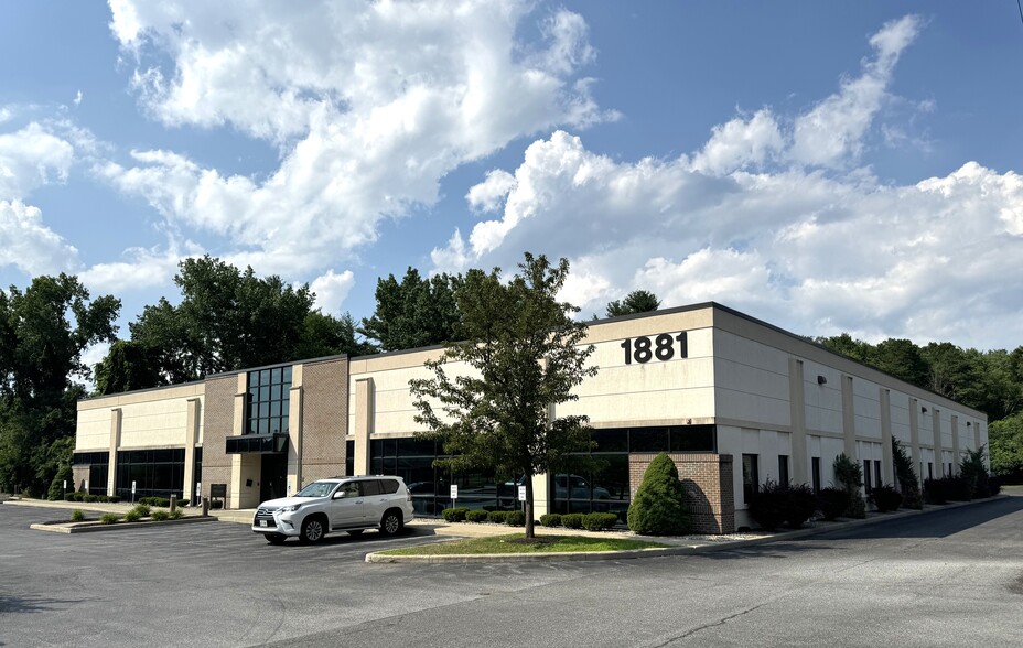 1881 Western Ave, Albany, NY en alquiler - Foto del edificio - Imagen 1 de 11