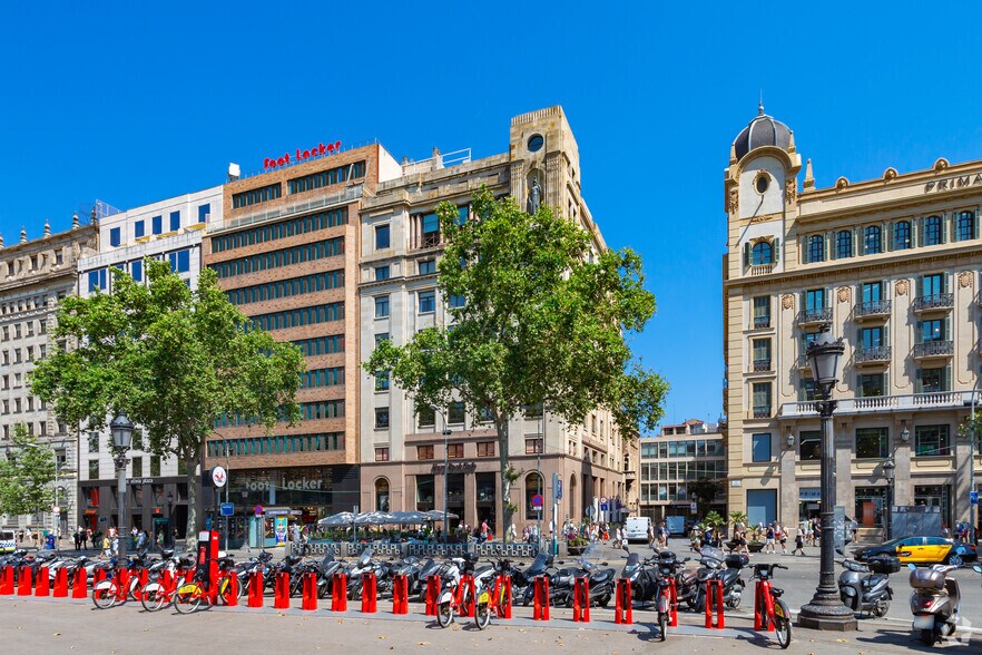 Plaça de Catalunya, 21, Barcelona, Barcelona en alquiler - Foto del edificio - Imagen 2 de 7