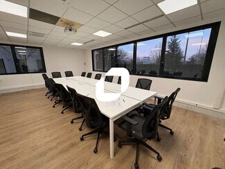 Más detalles de 23 Rue Maryse Bastié, Bron - Oficina en alquiler