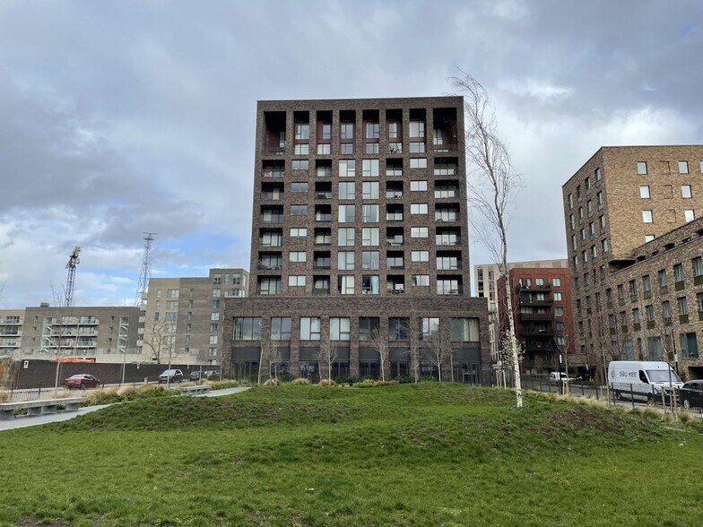 20 Magellan Blvd, London en alquiler - Foto del edificio - Imagen 3 de 8