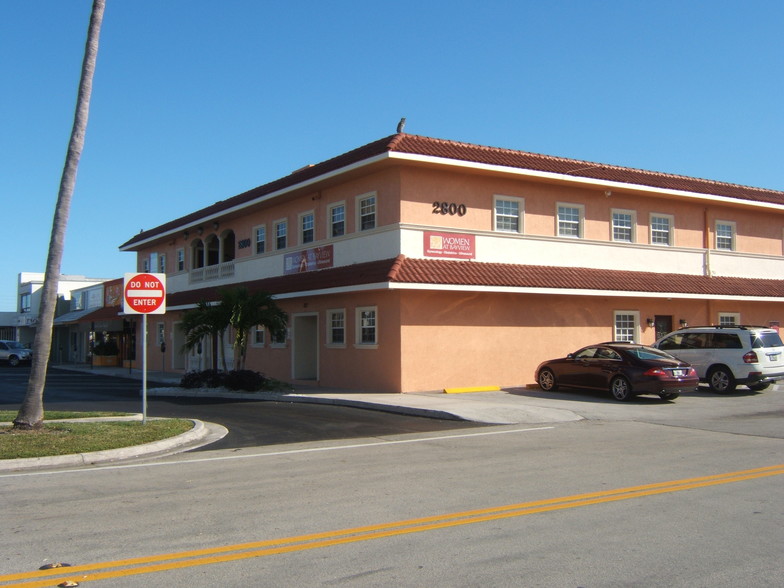 2800 E Commercial Blvd, Fort Lauderdale, FL en alquiler - Foto del edificio - Imagen 1 de 1