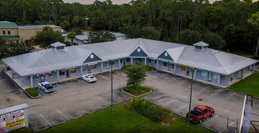 17218 Toledo Blade Blvd, Port Charlotte, FL en alquiler - Foto del edificio - Imagen 1 de 7