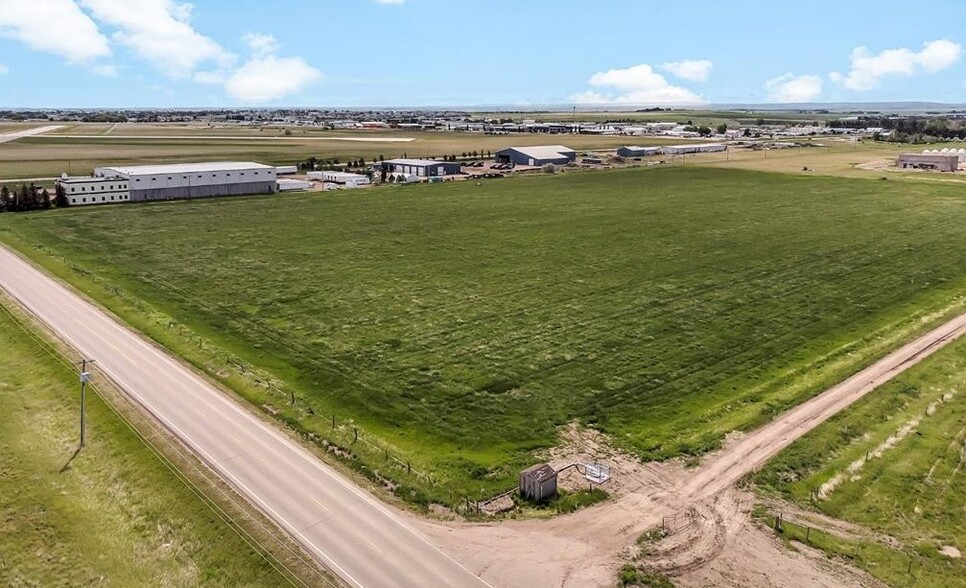 2351 Holsom Rd SW, Medicine Hat, AB en venta - Vista aérea - Imagen 1 de 6