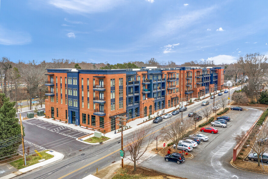 201 N Church St, Mooresville, NC en venta - Foto del edificio - Imagen 1 de 52