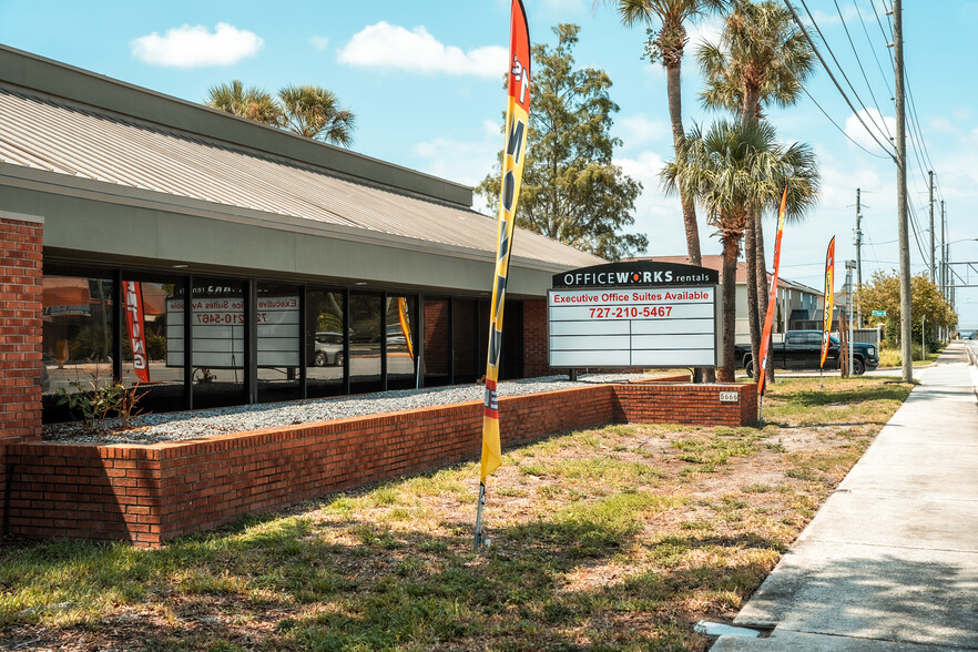 5666 Seminole Blvd, Seminole, FL en alquiler - Foto del edificio - Imagen 2 de 15