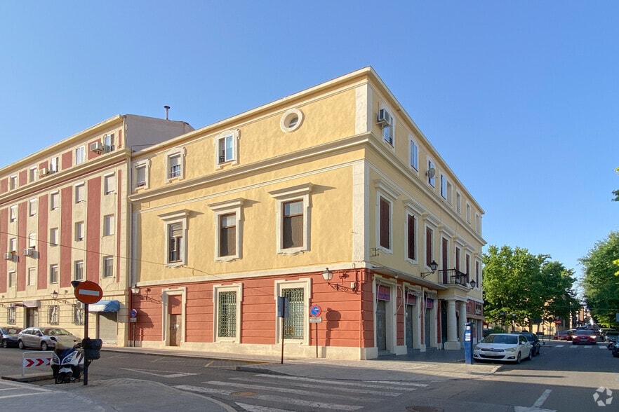 Calle Capitán Angosto Gómez Castrillón, 33, Aranjuez, Madrid en venta - Foto principal - Imagen 1 de 2