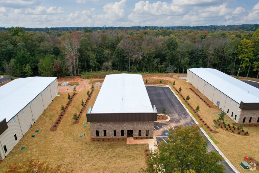 485 Ethan Dr, Fayetteville, GA en alquiler - Foto del edificio - Imagen 2 de 13