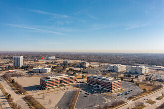 880 W Long Lake Rd, Troy, MI - vista aérea  vista de mapa