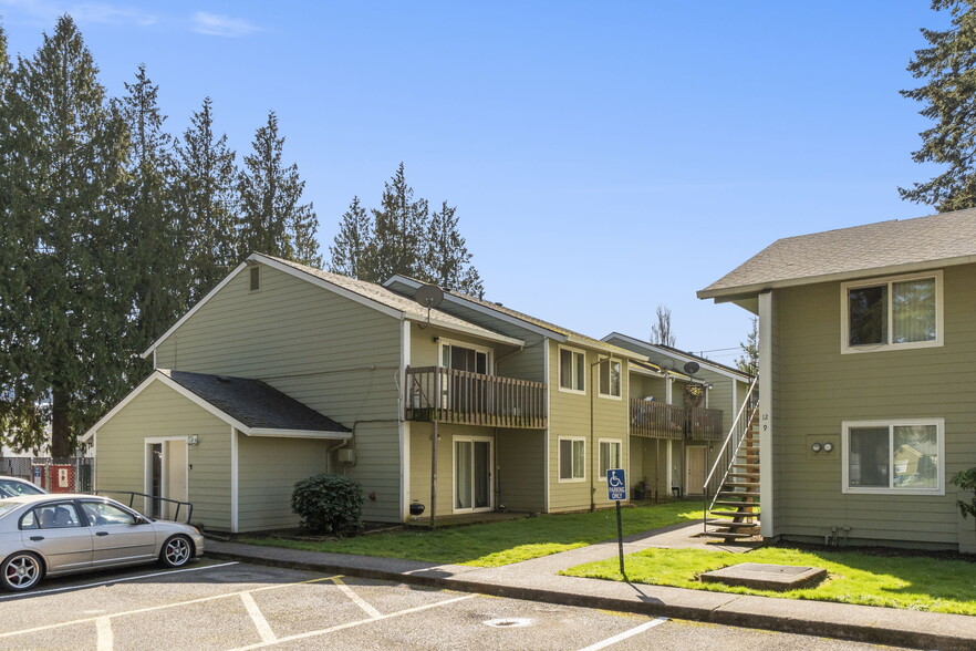 100 Gatch St, Woodburn, OR en venta - Foto del edificio - Imagen 3 de 12