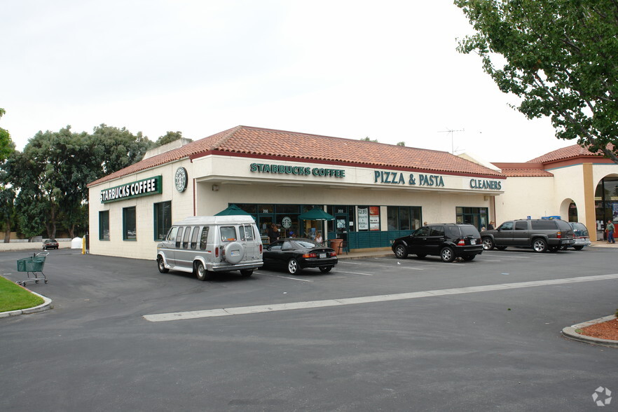 200-220 Saratoga Ave, Santa Clara, CA en alquiler - Foto del edificio - Imagen 2 de 5