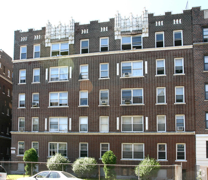 546 Bergen Ave, Jersey City, NJ en venta - Foto del edificio - Imagen 2 de 5