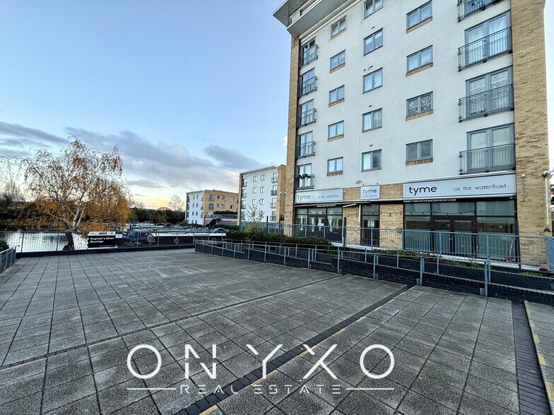 9 Higham Mews, Northolt en alquiler - Foto principal - Imagen 1 de 4