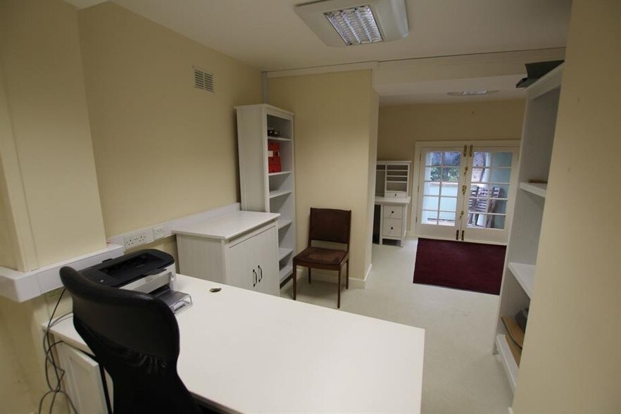 10 Priory Hl, Brecon en venta - Foto del interior - Imagen 3 de 44