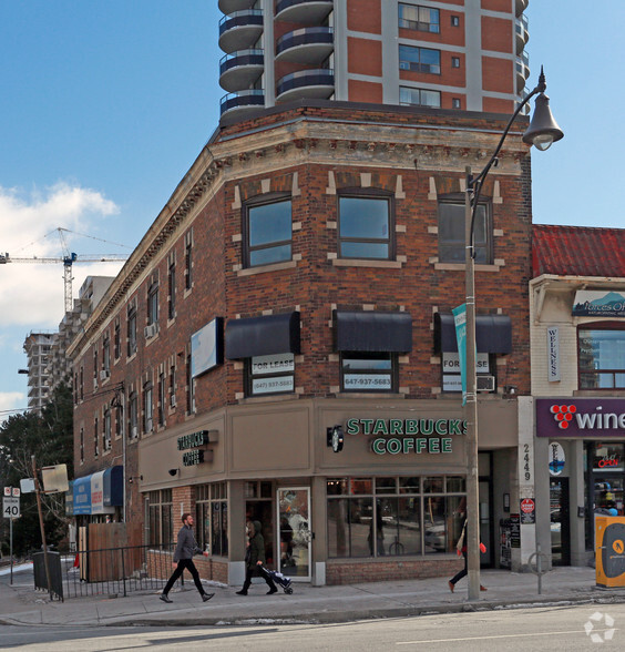 2449 Yonge St, Toronto, ON en venta - Foto del edificio - Imagen 3 de 3