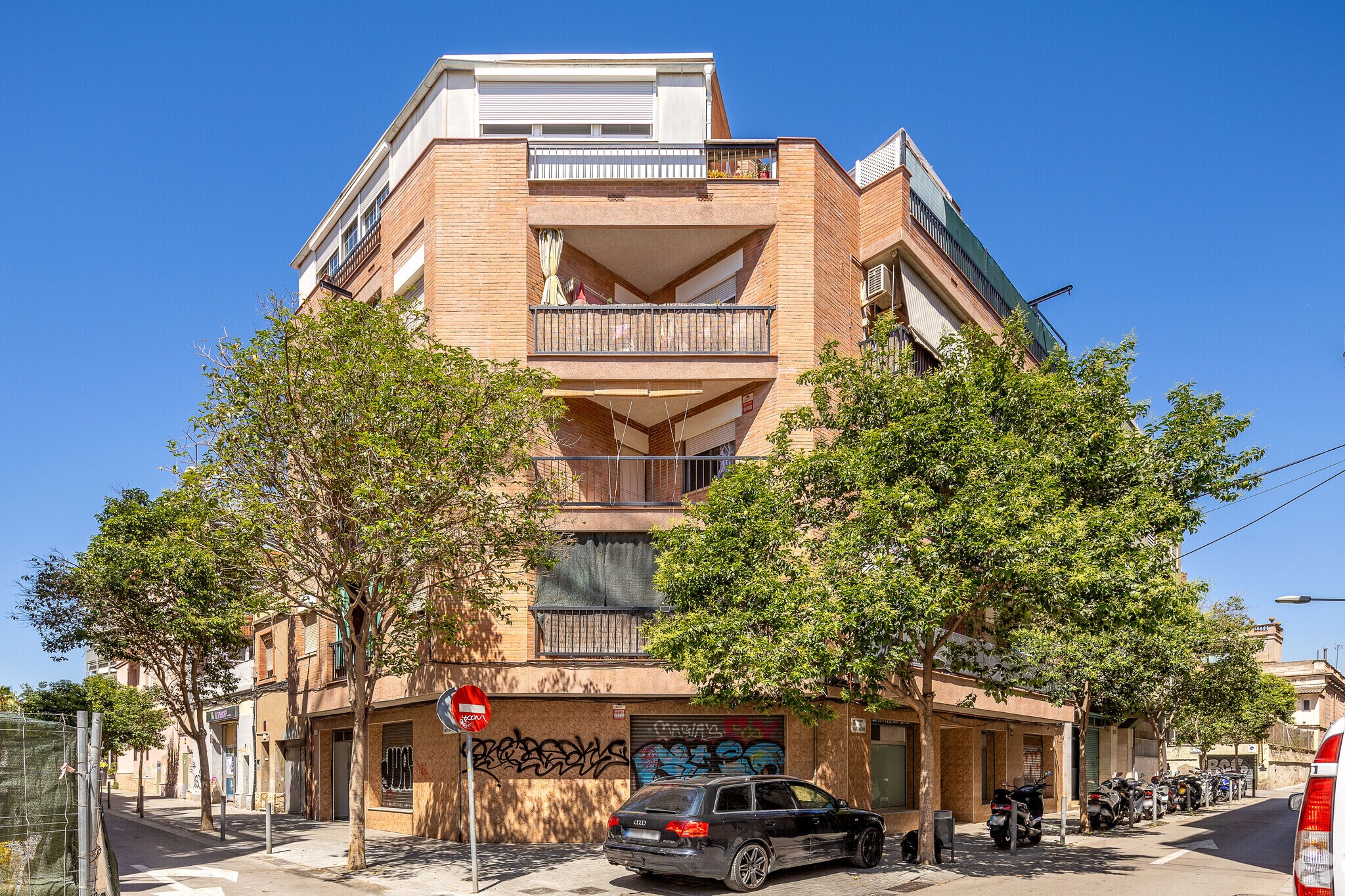 Carrer de Sant Antoni, 10-12, L'Hospitalet de Llobregat, Barcelona en venta Foto principal- Imagen 1 de 1