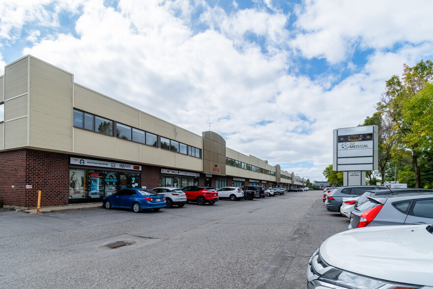 3023 Boul Wilfrid-Hamel, Québec, QC en alquiler - Foto del edificio - Imagen 3 de 10