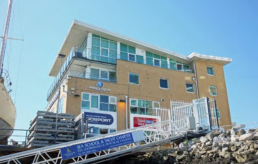 Mumby Rd, Gosport en alquiler - Foto del edificio - Imagen 2 de 2