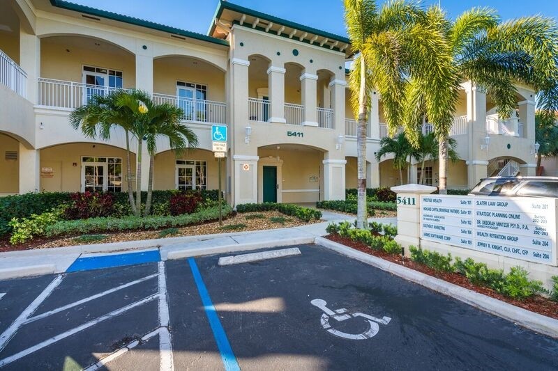 5411 N University Dr, Coral Springs, FL en venta - Foto del edificio - Imagen 1 de 4