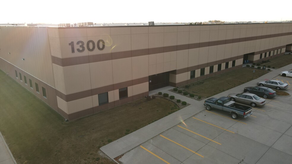 1300 SE Little Beaver Dr, Grimes, IA en alquiler - Foto del edificio - Imagen 1 de 11