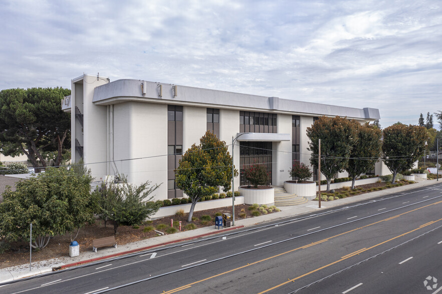 1530 Meridian Ave, San Jose, CA en alquiler - Foto del edificio - Imagen 1 de 19