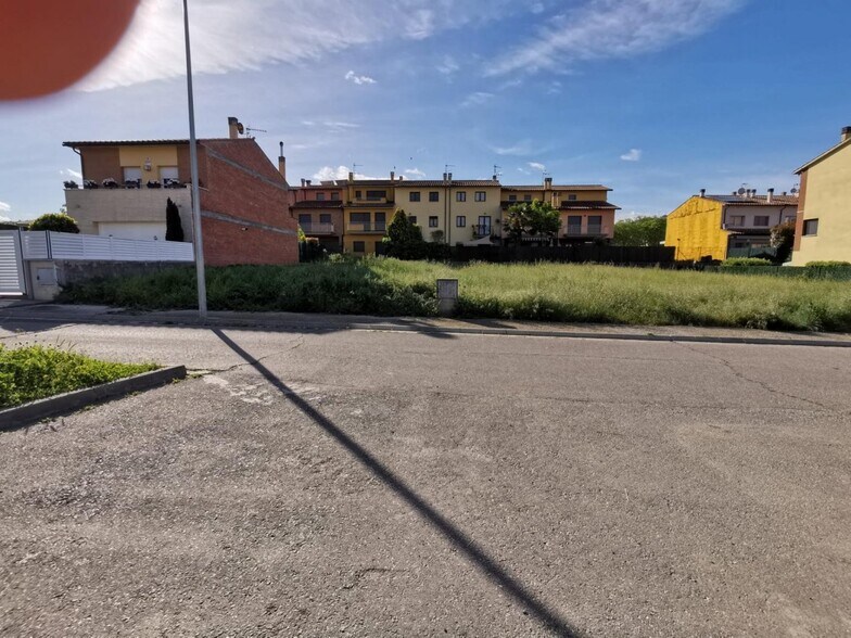 Solares en Roda de Ter cartera de 3 inmuebles en venta en LoopNet.es - Foto del edificio - Imagen 3 de 4