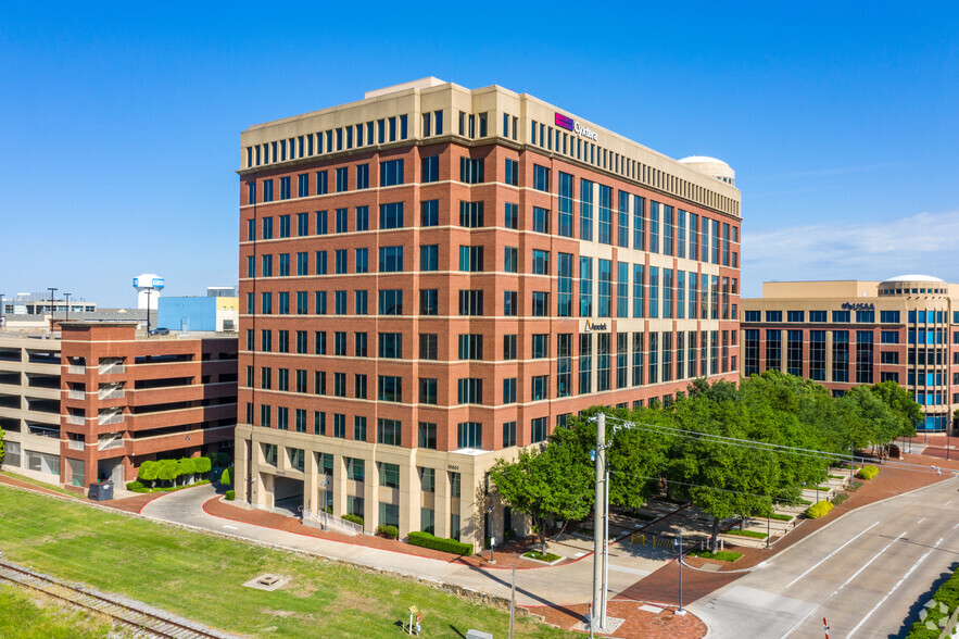 15601 Dallas Pky, Addison, TX en alquiler - Foto del edificio - Imagen 3 de 9