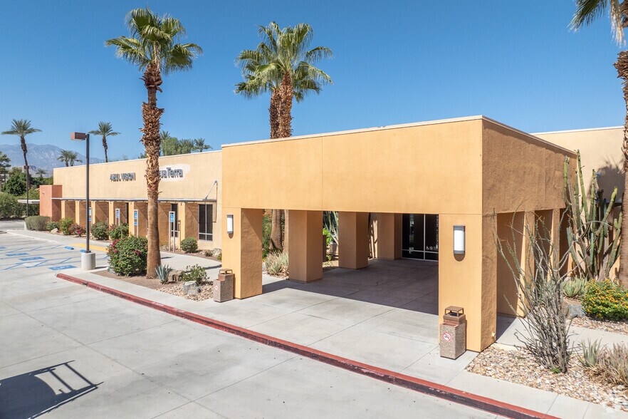 44651 Village Court Dr, Palm Desert, CA en venta - Foto principal - Imagen 1 de 1