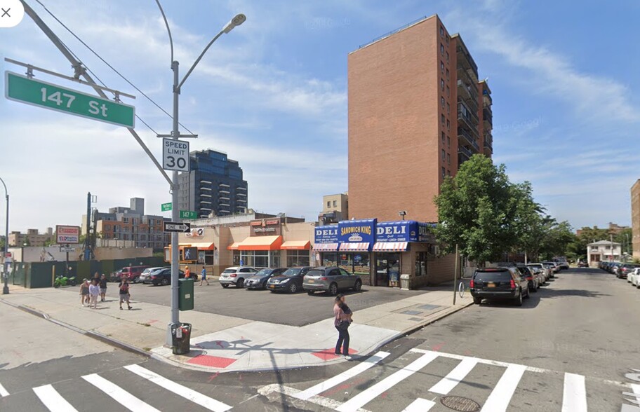 3520 147th St, Flushing, NY en alquiler - Foto del edificio - Imagen 2 de 3